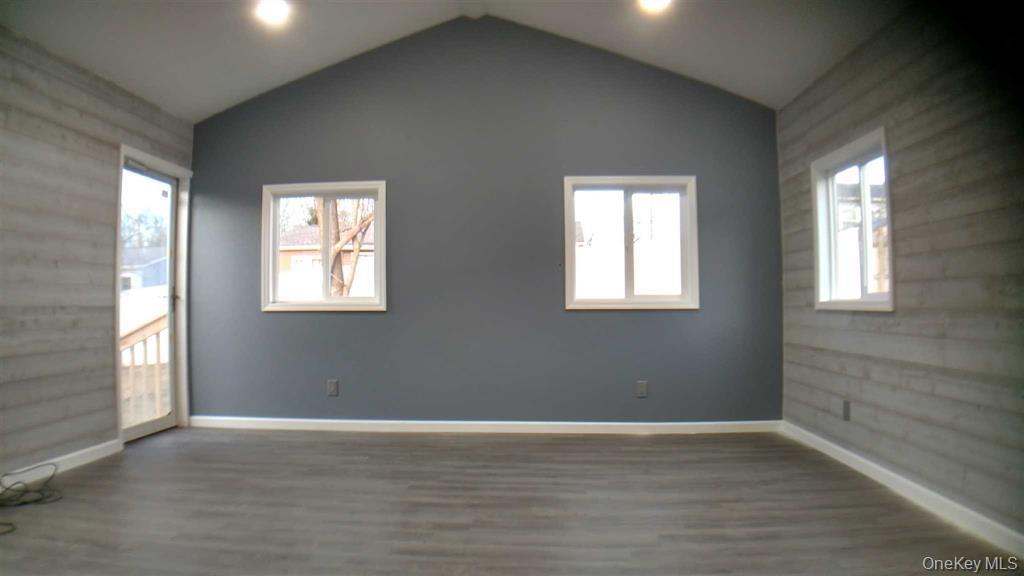 29 Heaney Drive Property Photo 8