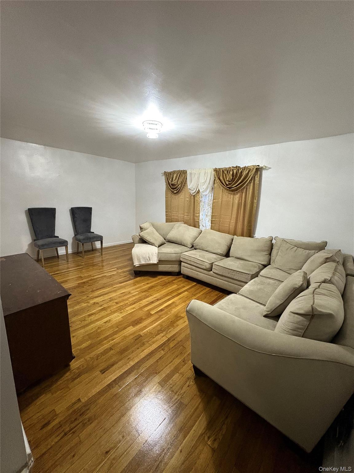 269 Balcom Avenue Property Photo 9