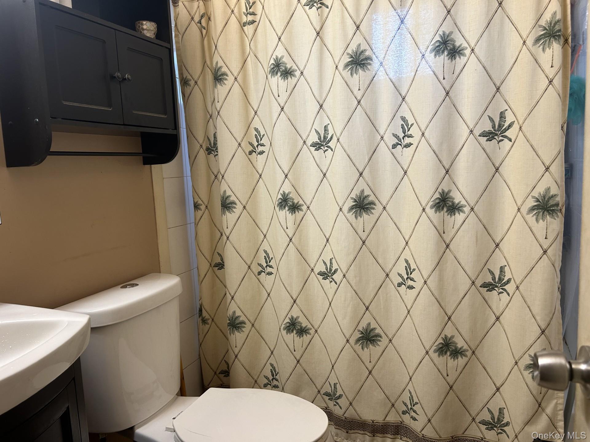 2453 D Union Boulevard Property Photo 7