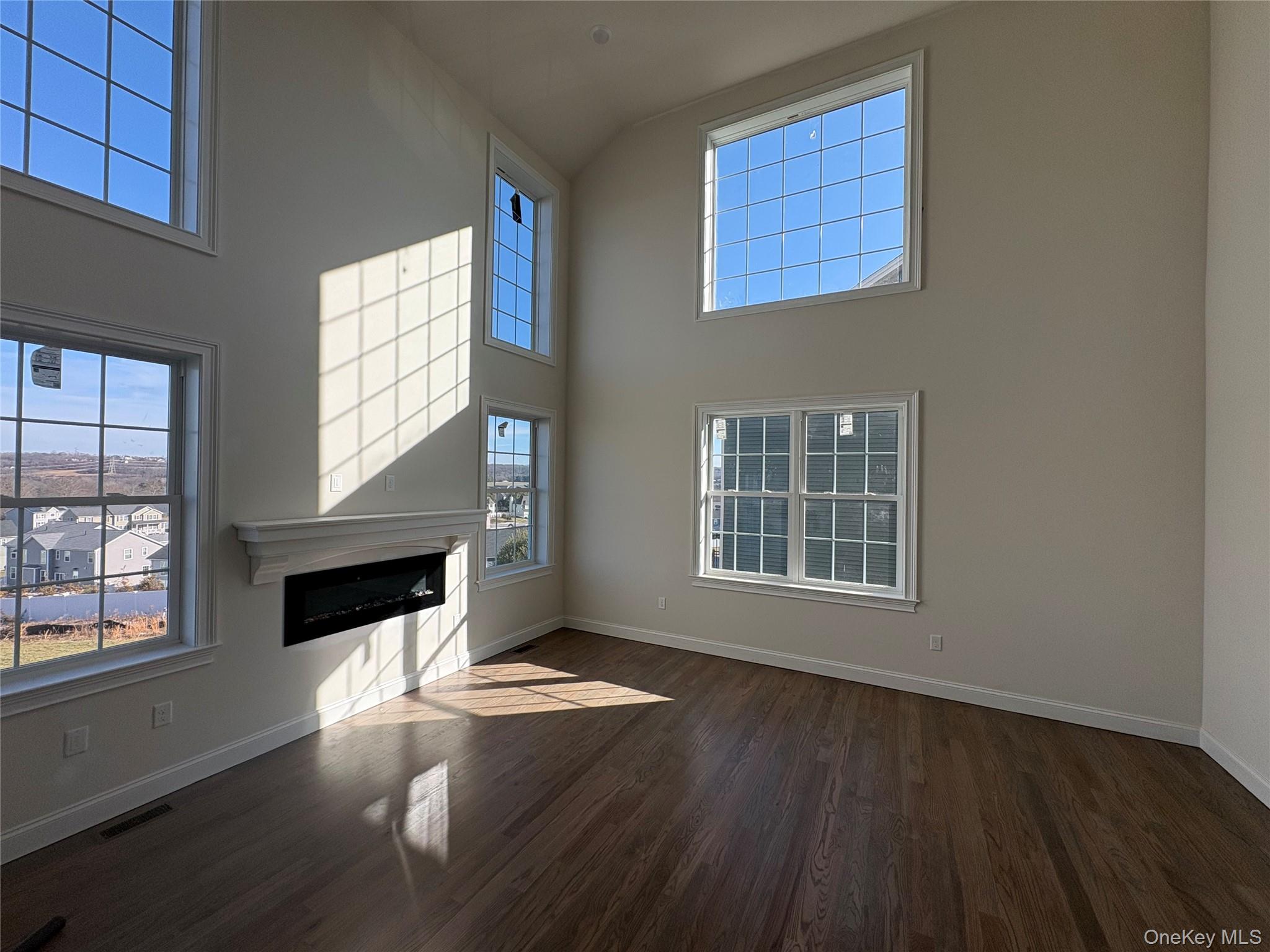 30 Dartmouth Drive Property Photo 3