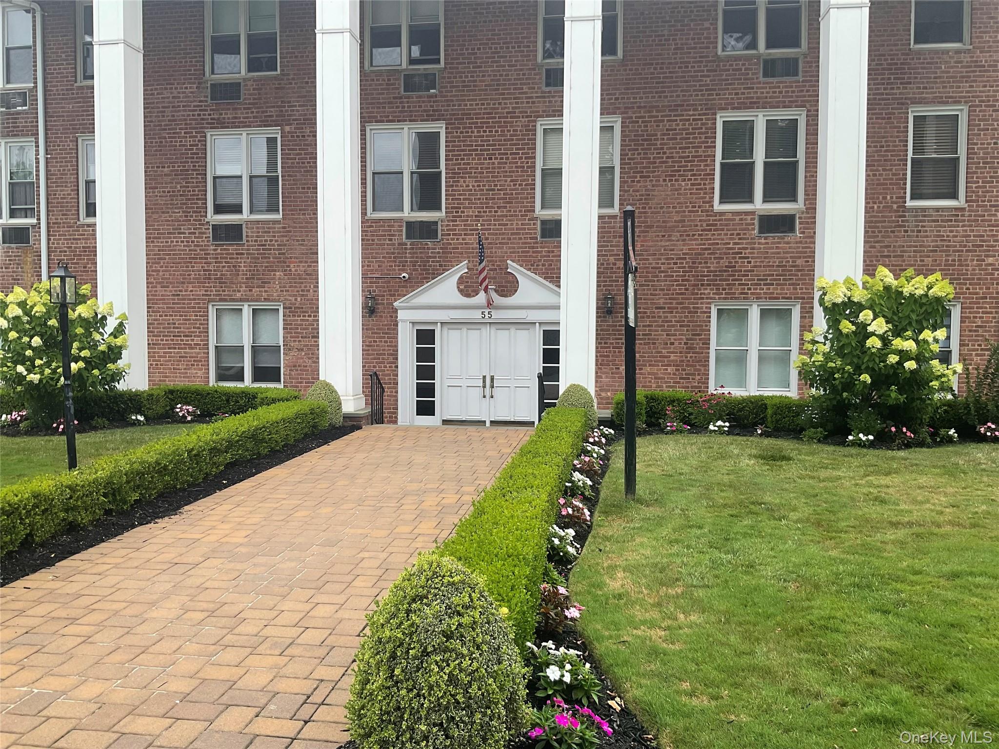 55 Lenox Road 3X Property Photo 1
