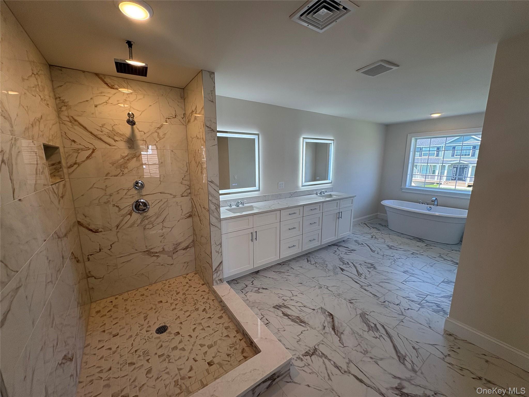26 Dartmouth Property Photo 6