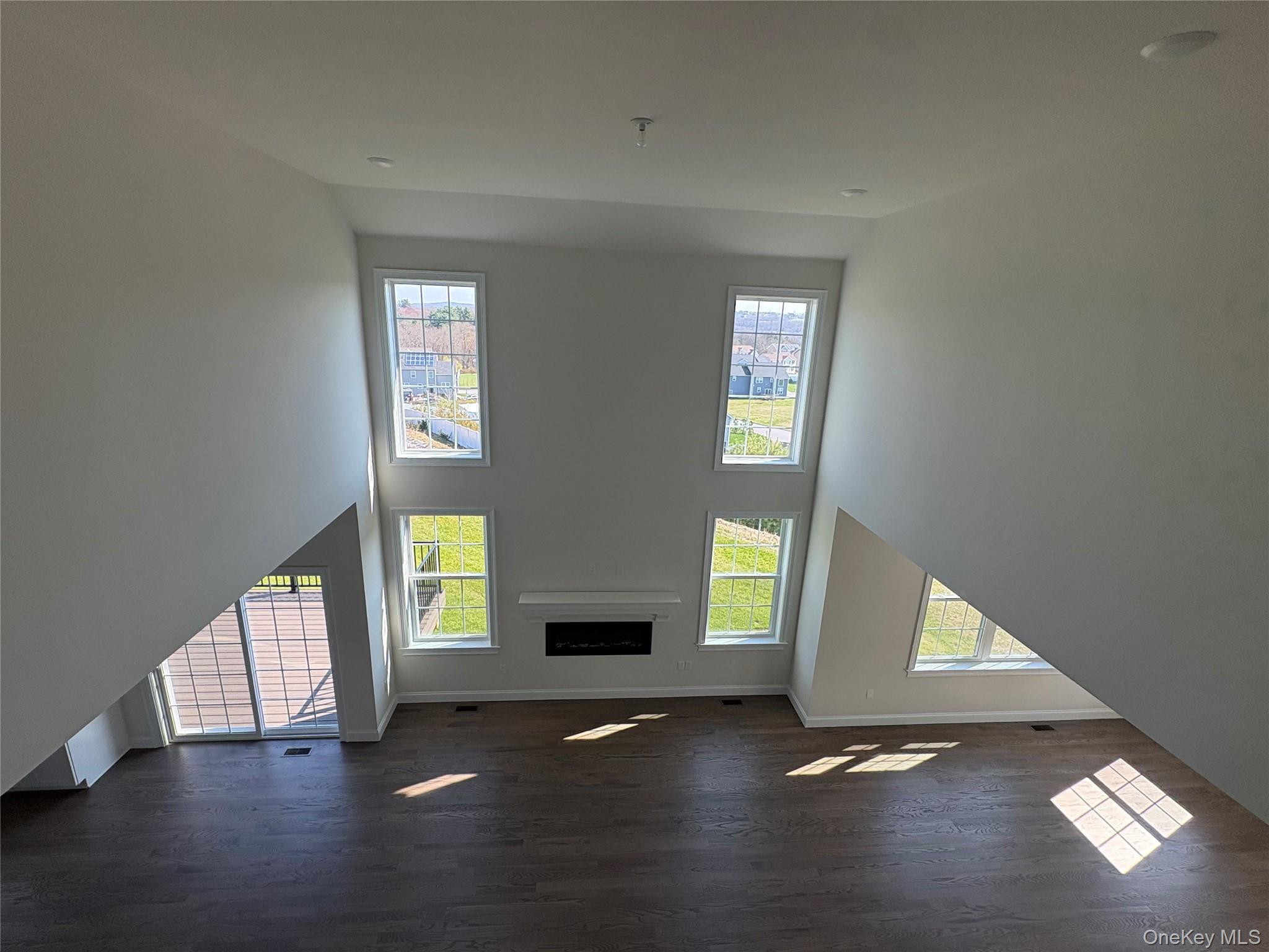 26 Dartmouth Property Photo 7