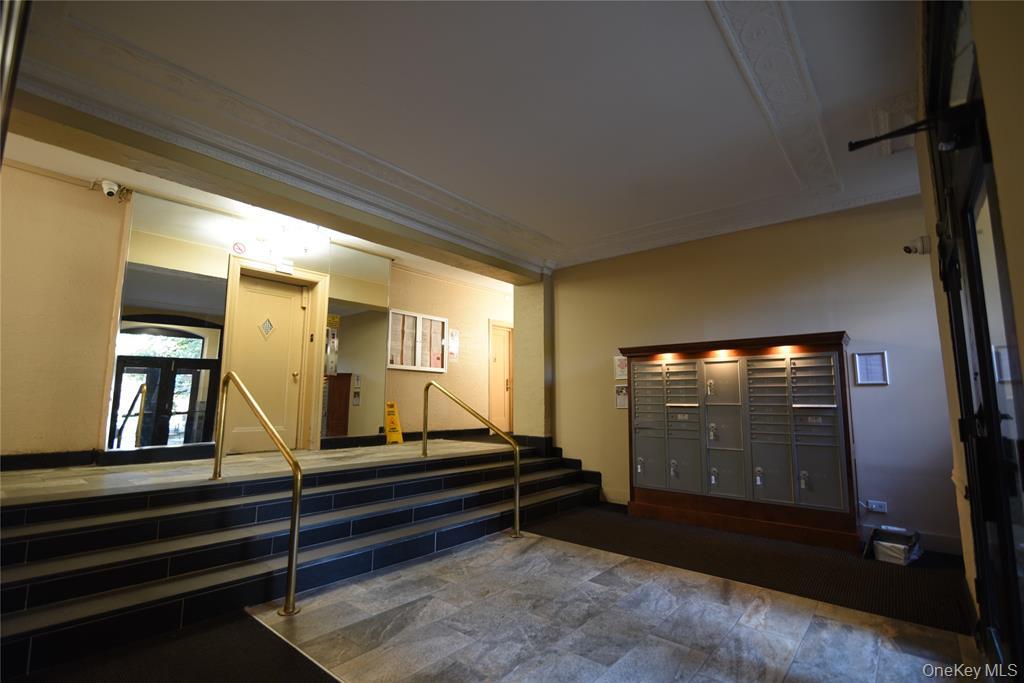 83-52 Talbot Street 5c Property Photo 3