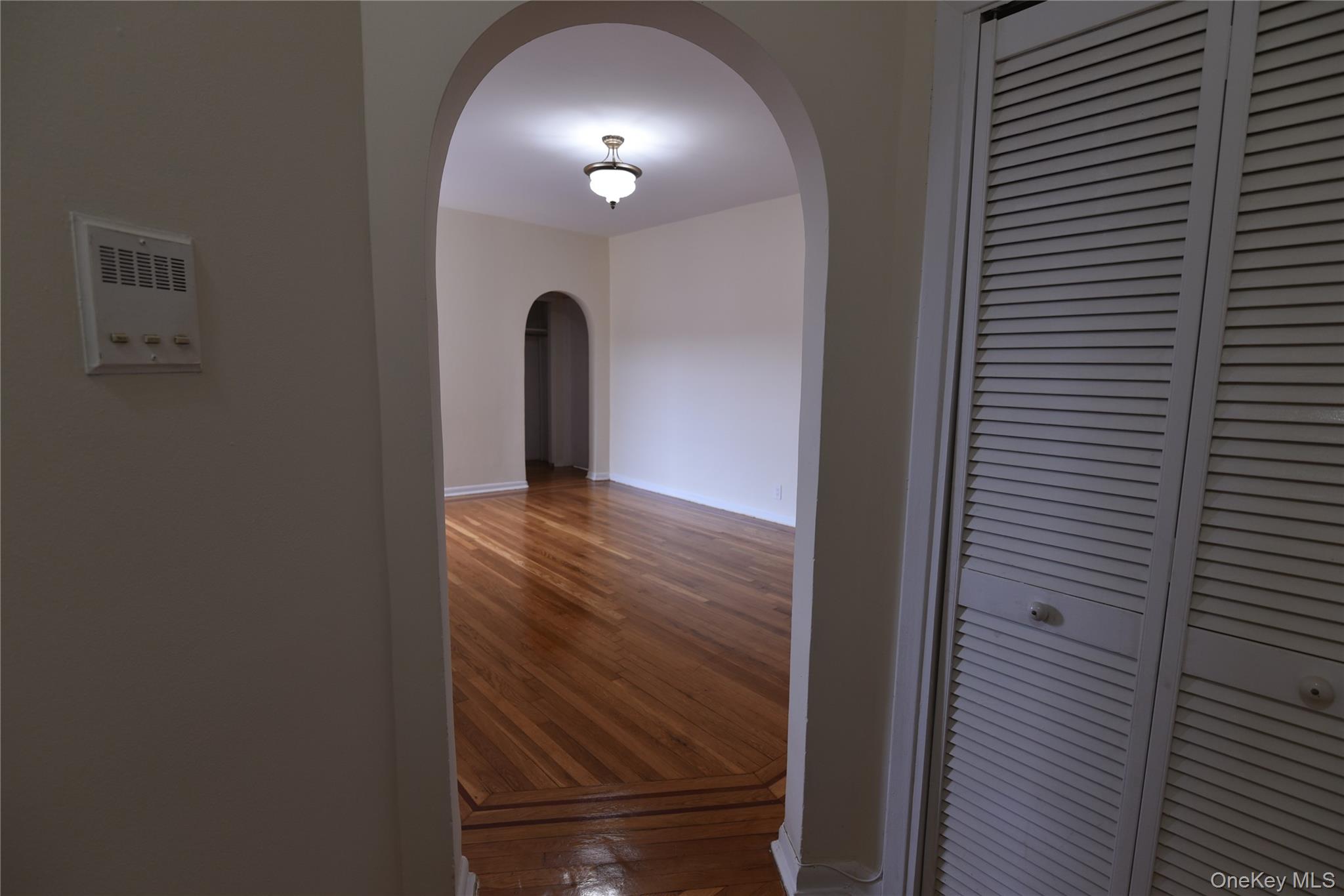 83-52 Talbot Street 5c Property Photo 7