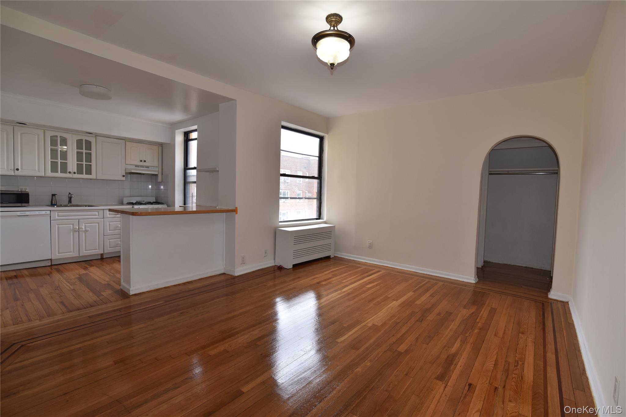 83-52 Talbot Street 5c Property Photo 9
