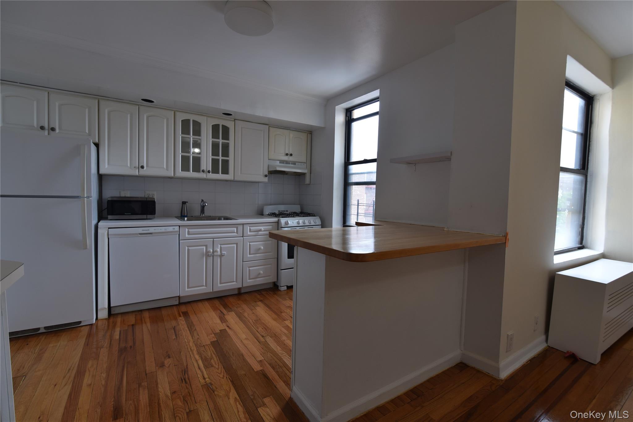 83-52 Talbot Street 5c Property Photo 11