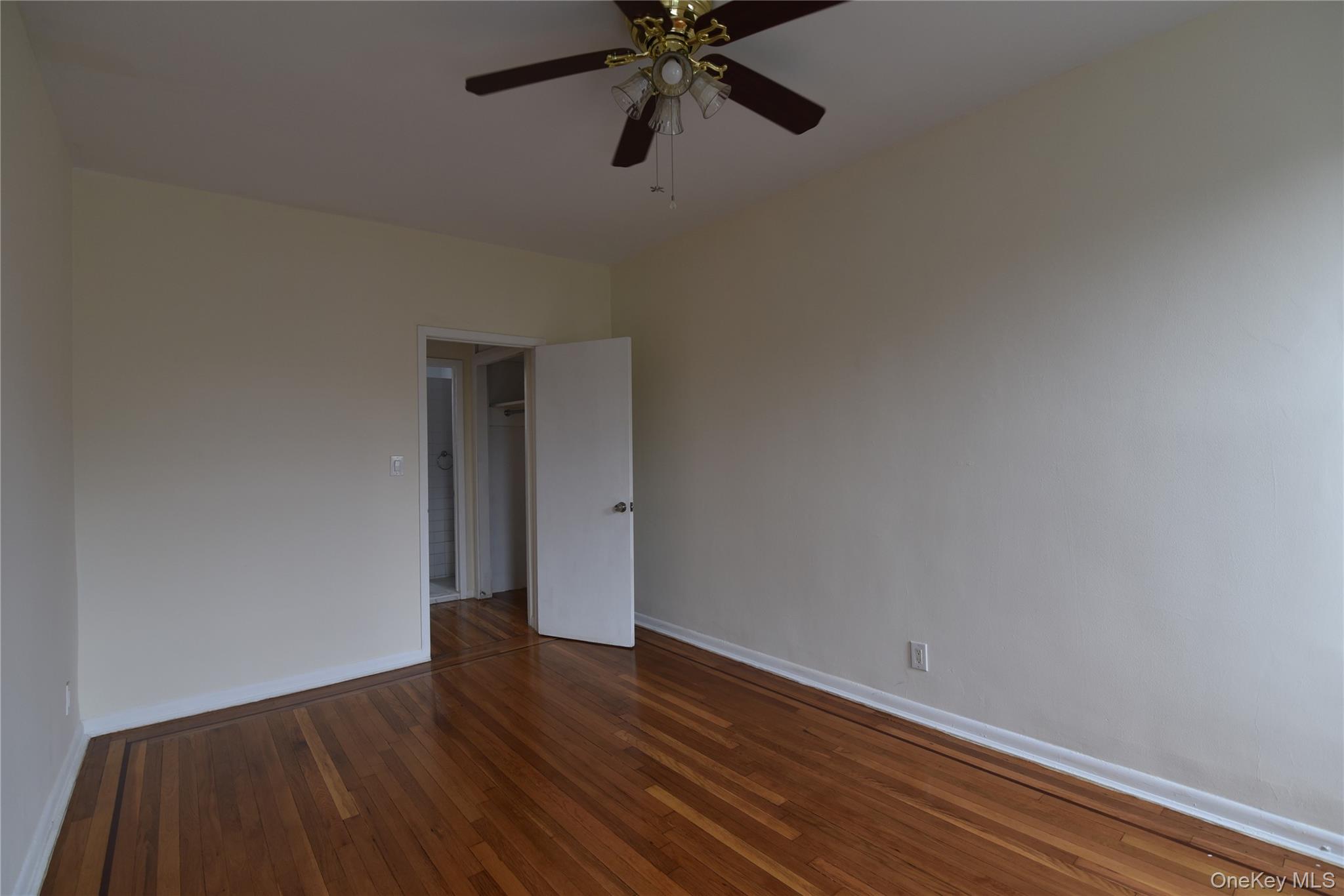 83-52 Talbot Street 5c Property Photo 16