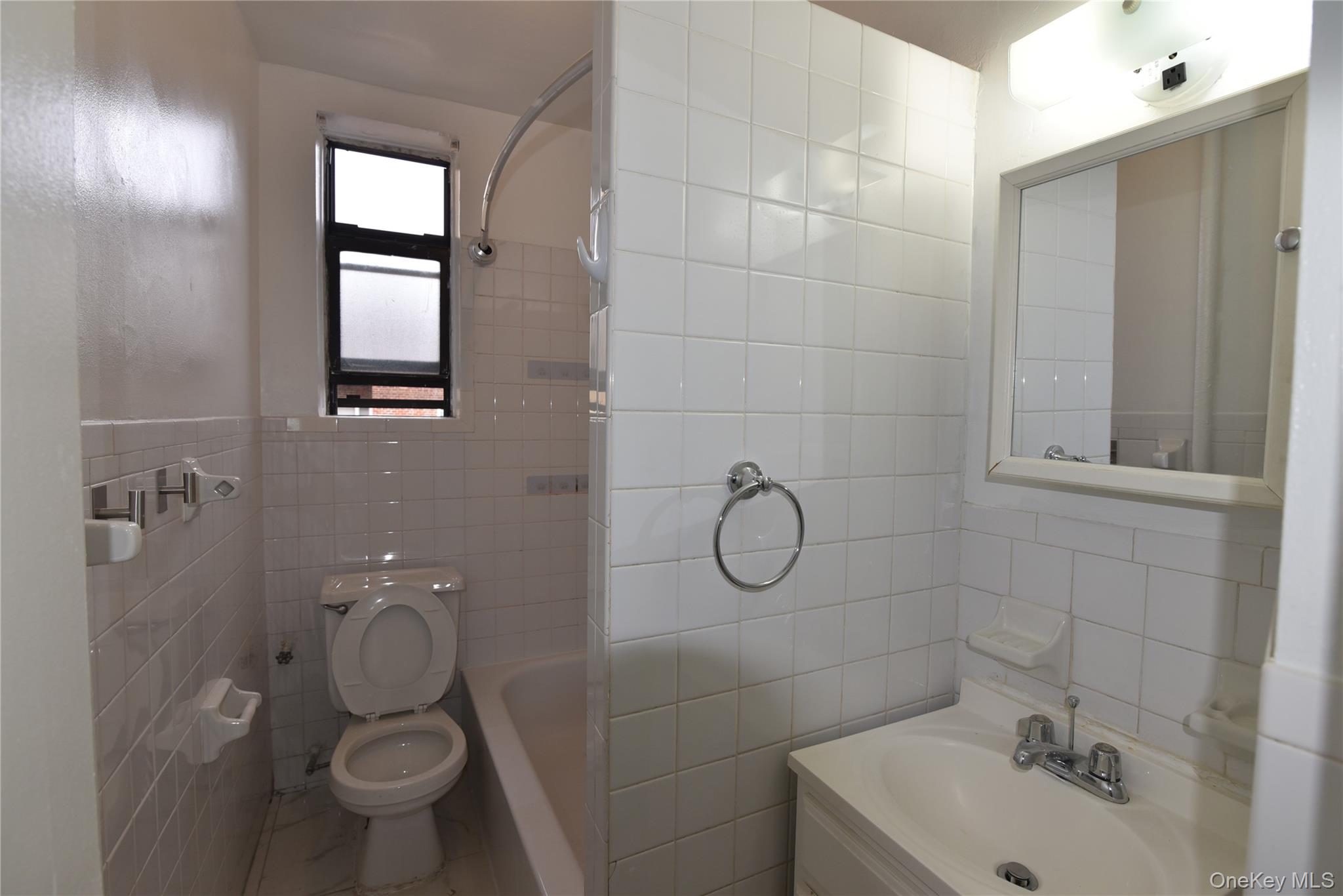 83-52 Talbot Street 5c Property Photo 20