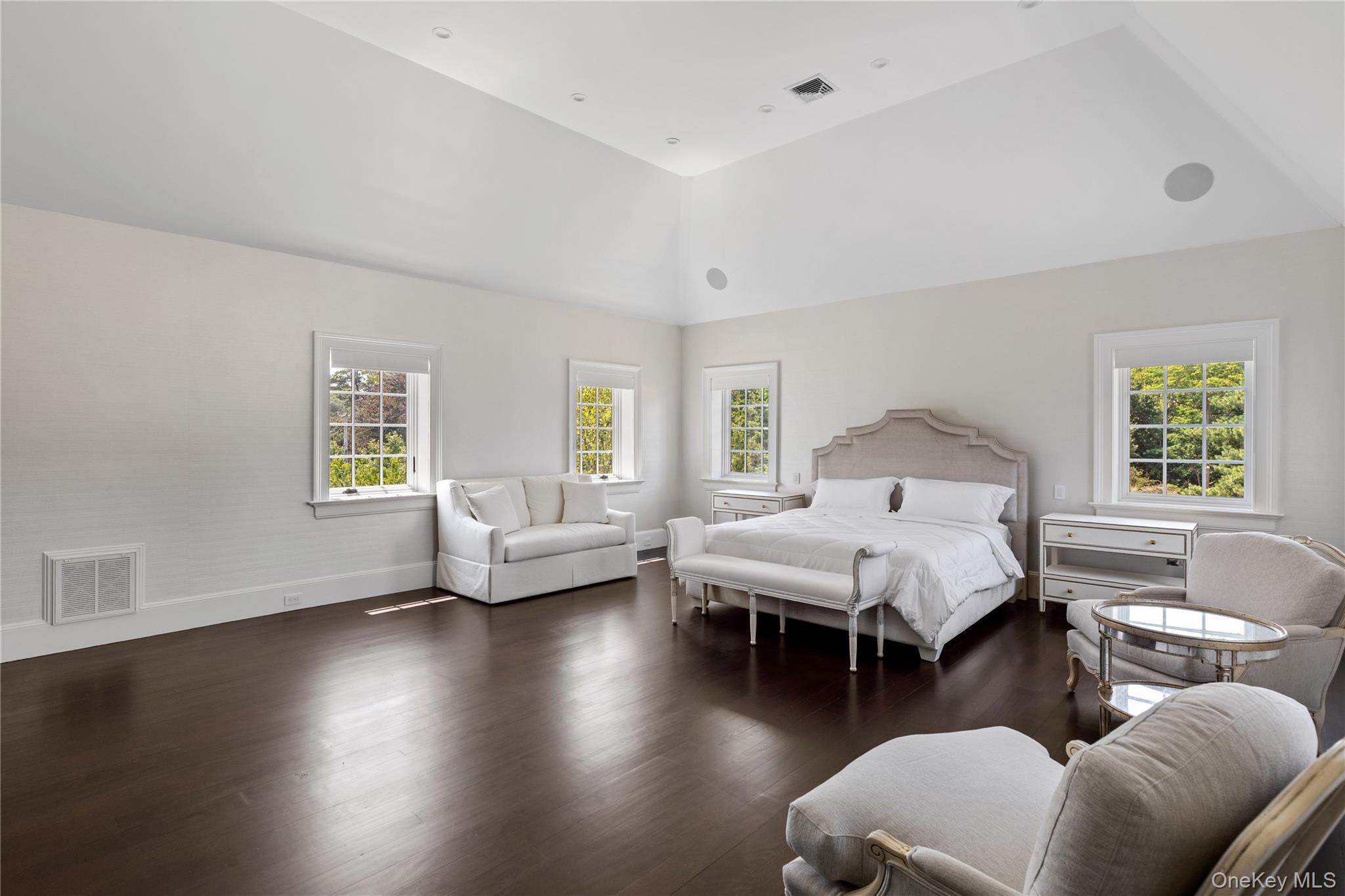 9 Hicks Lane Property Photo 29