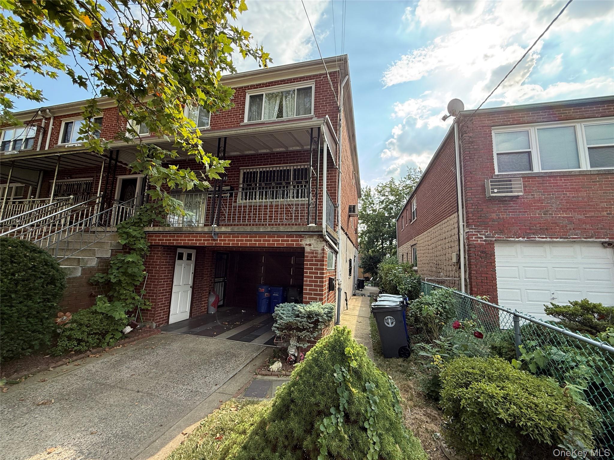 1855 Williamsbridge Road Property Photo 1