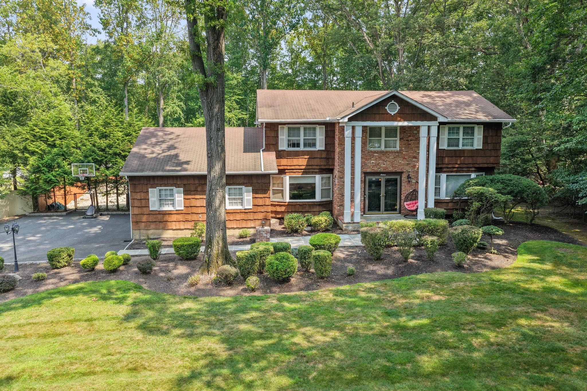 16 The Promenade Property Photo 1