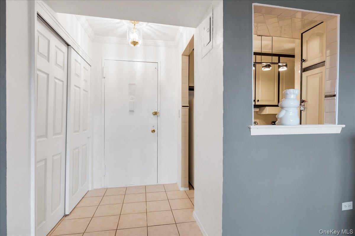 4200 Herkimer Place 6c Property Photo 6