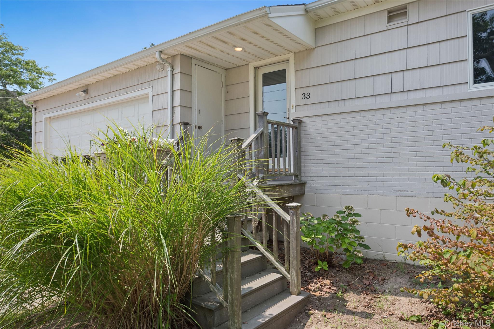 33 Beach Road Property Photo 1