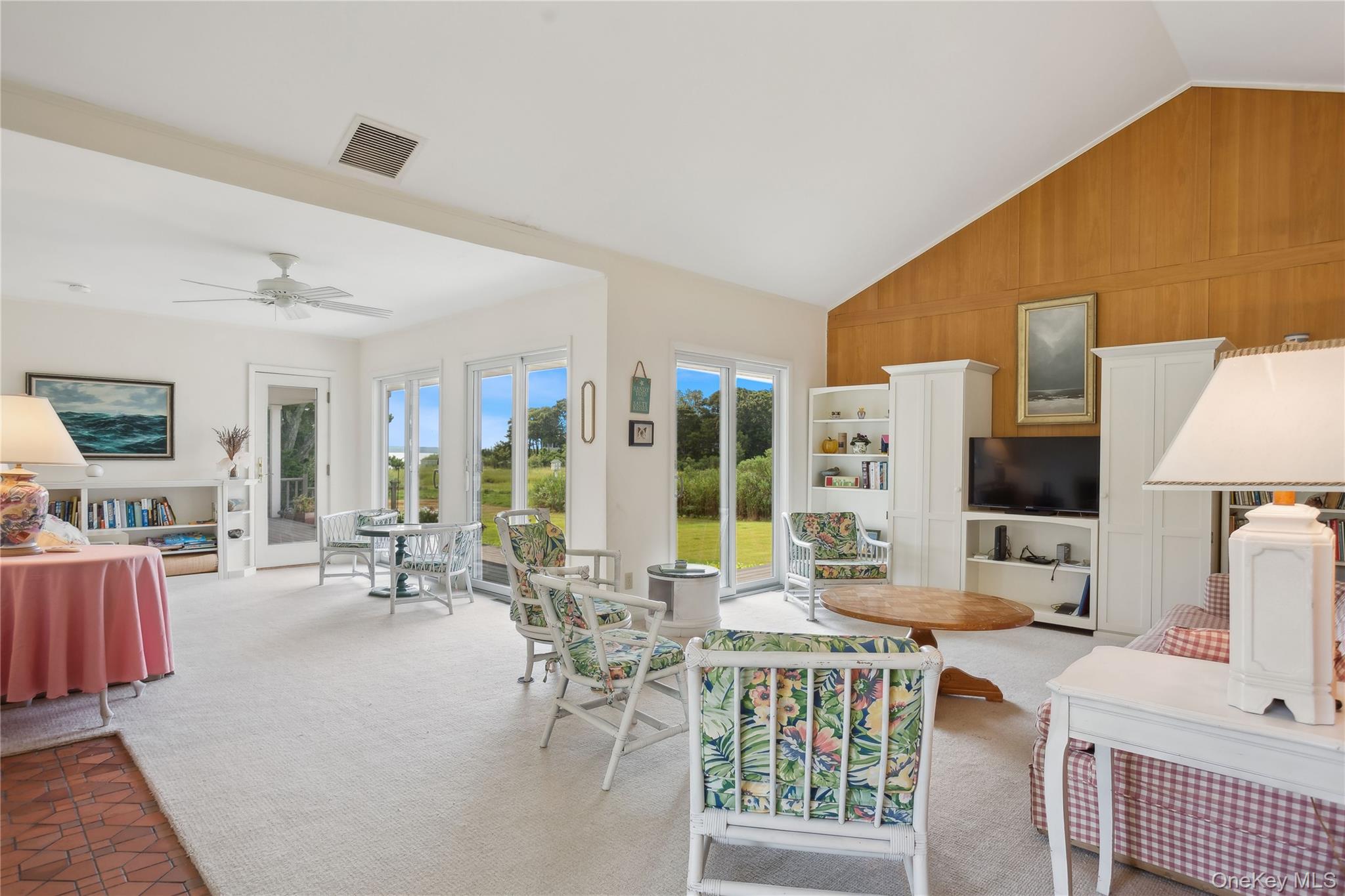 33 Beach Road Property Photo 4