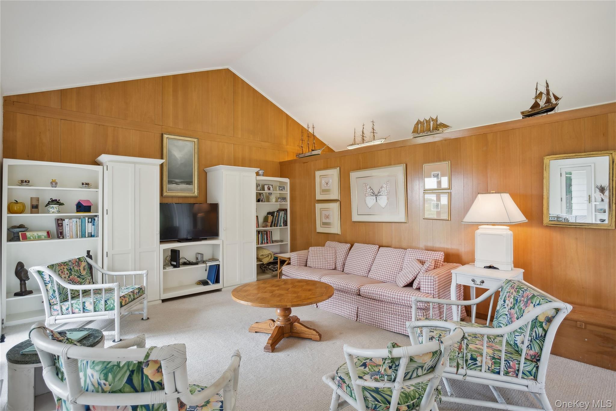 33 Beach Road Property Photo 5