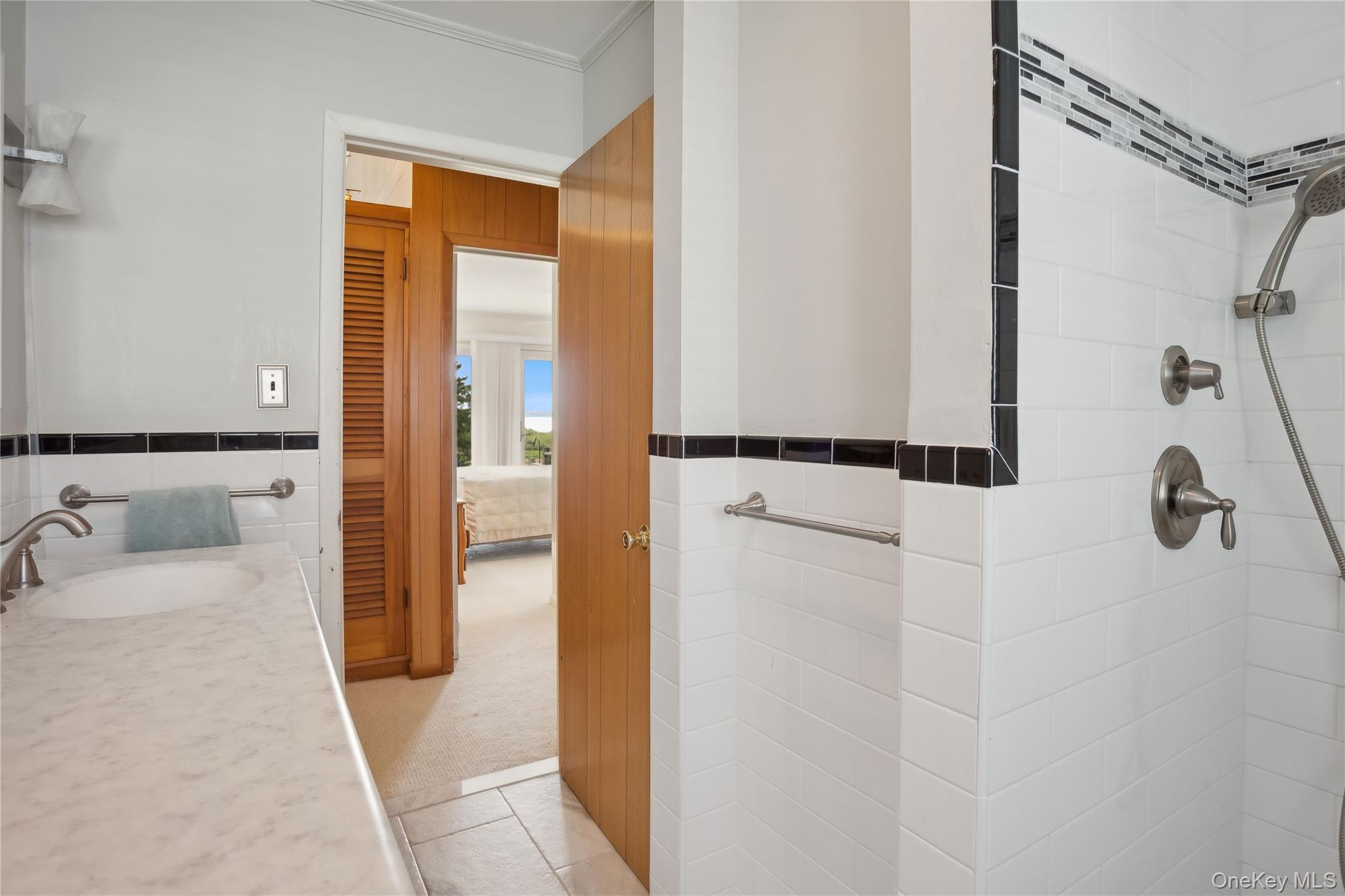 33 Beach Road Property Photo 17