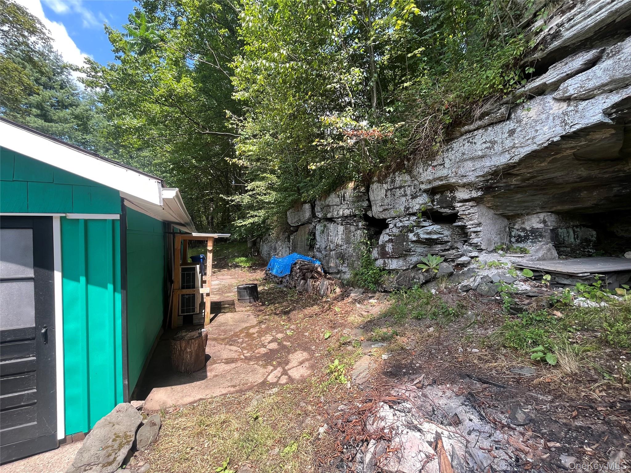 6115 State Route 52 Property Photo 3