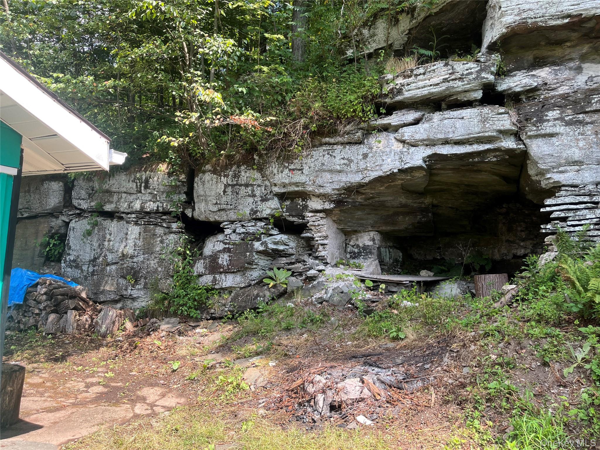 6115 State Route 52 Property Photo 4