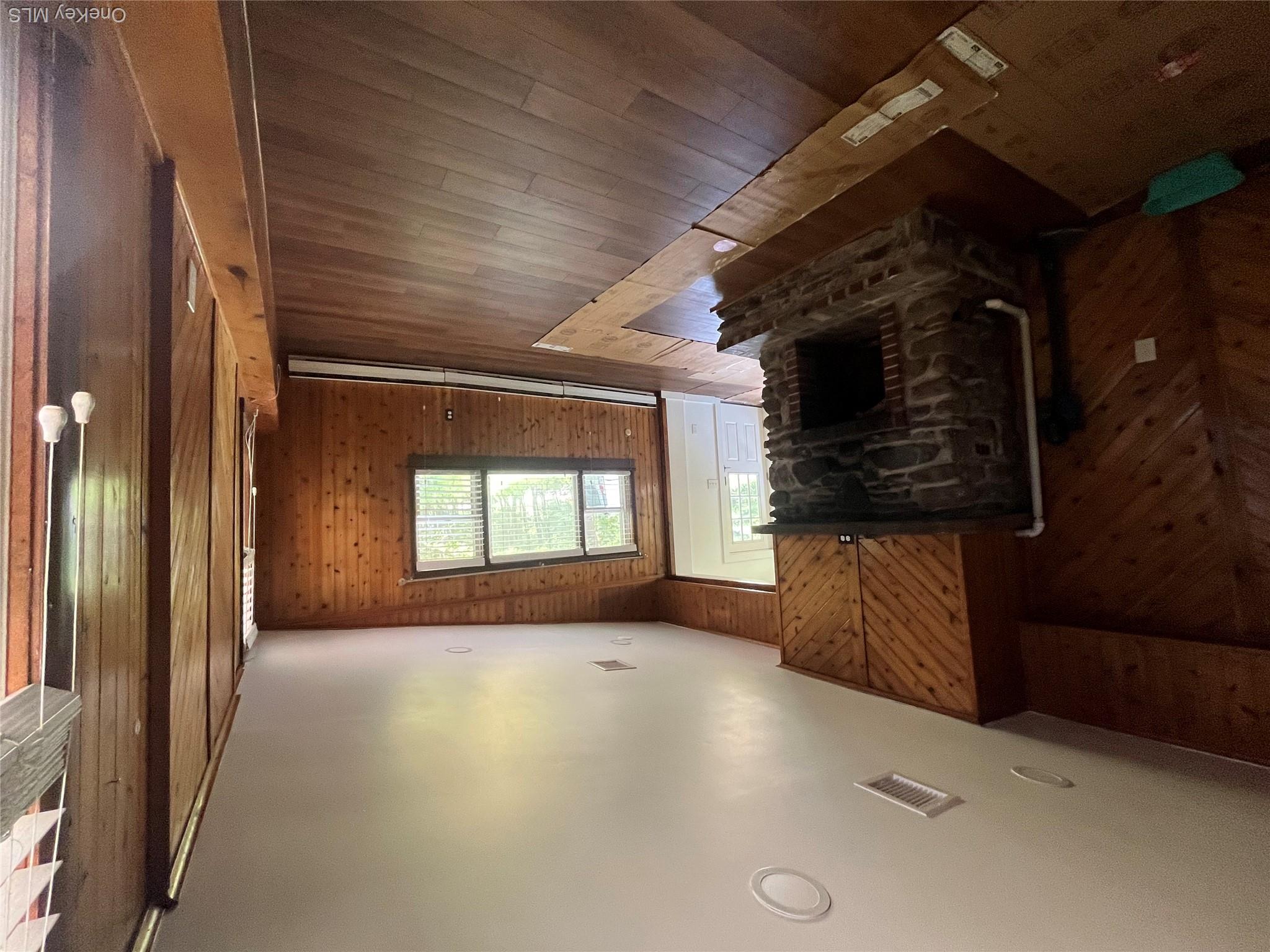 6115 State Route 52 Property Photo 5