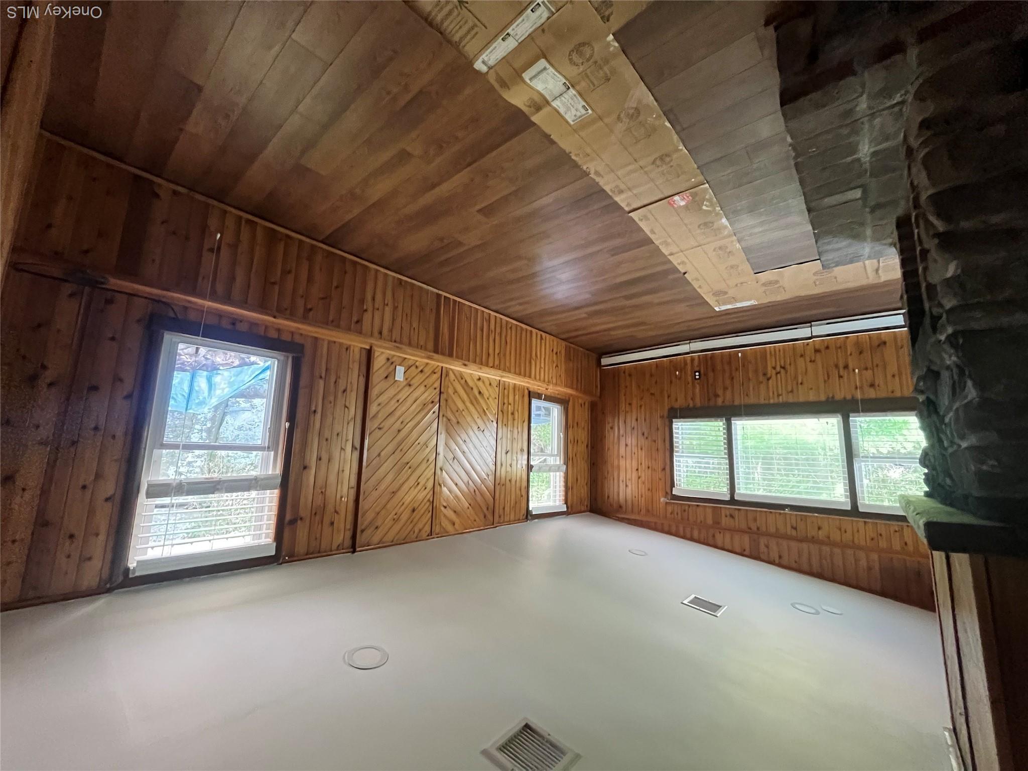 6115 State Route 52 Property Photo 8