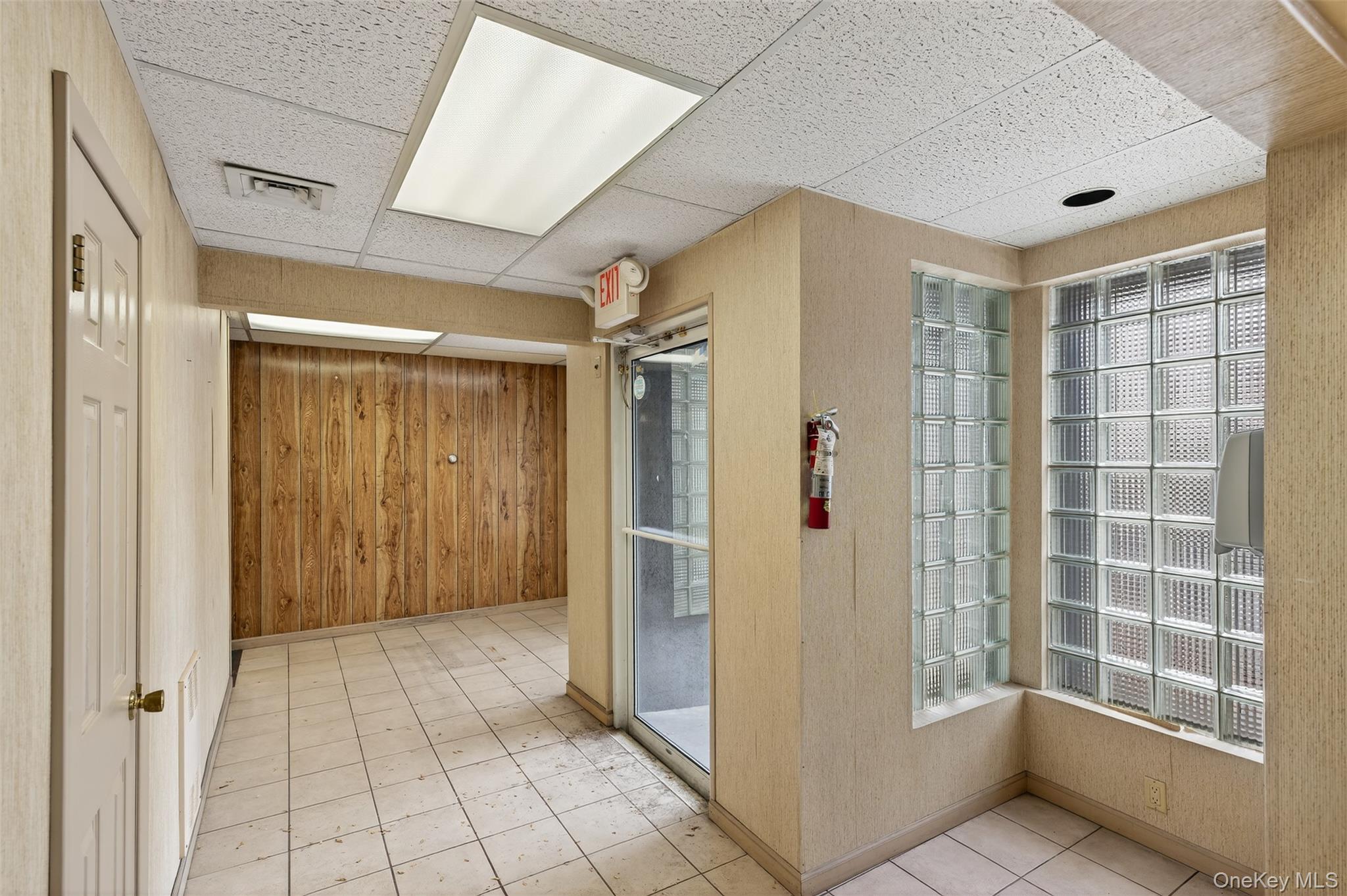 65 N Ocean Avenue Property Photo 2