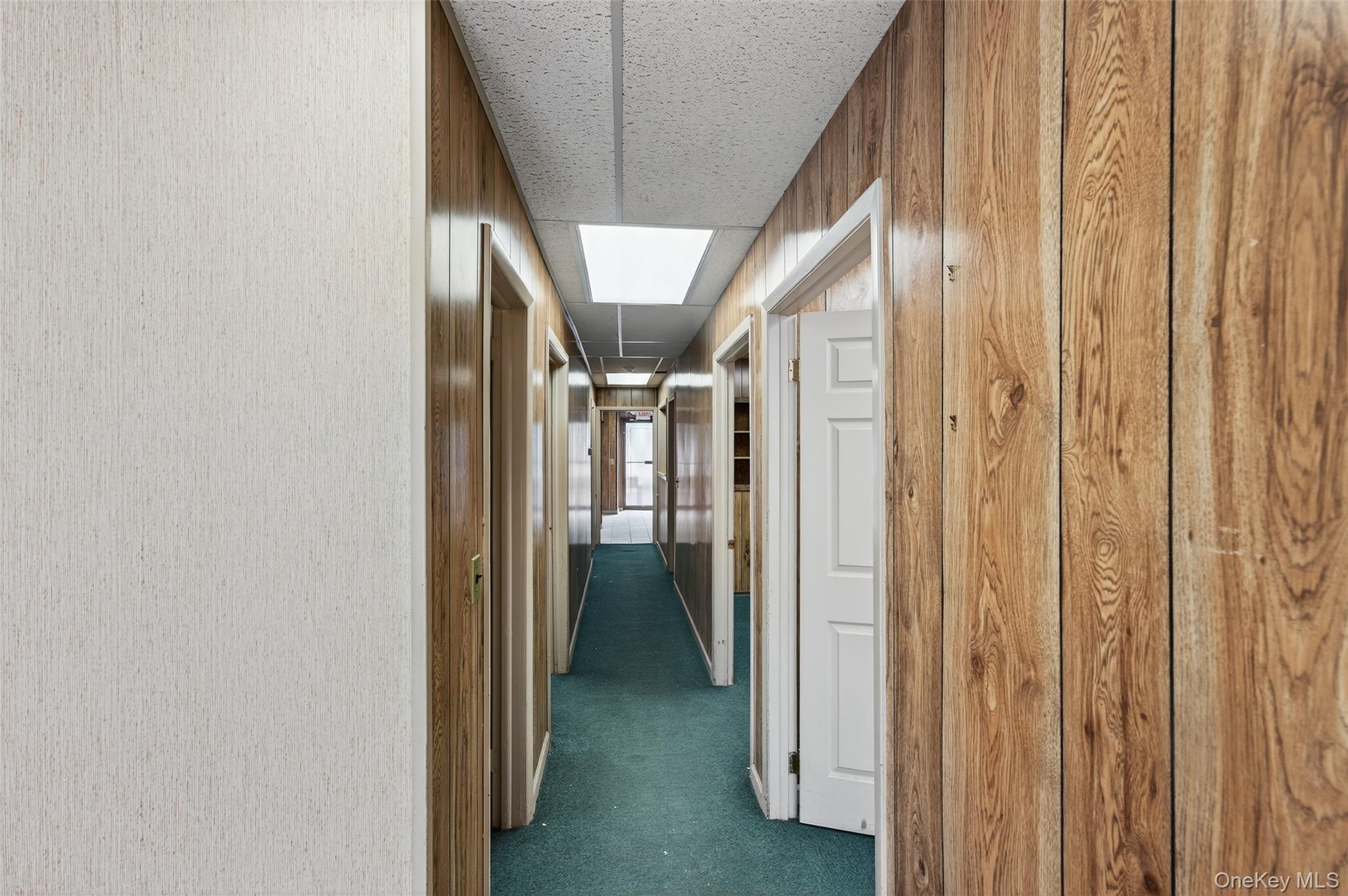 65 N Ocean Avenue Property Photo 4