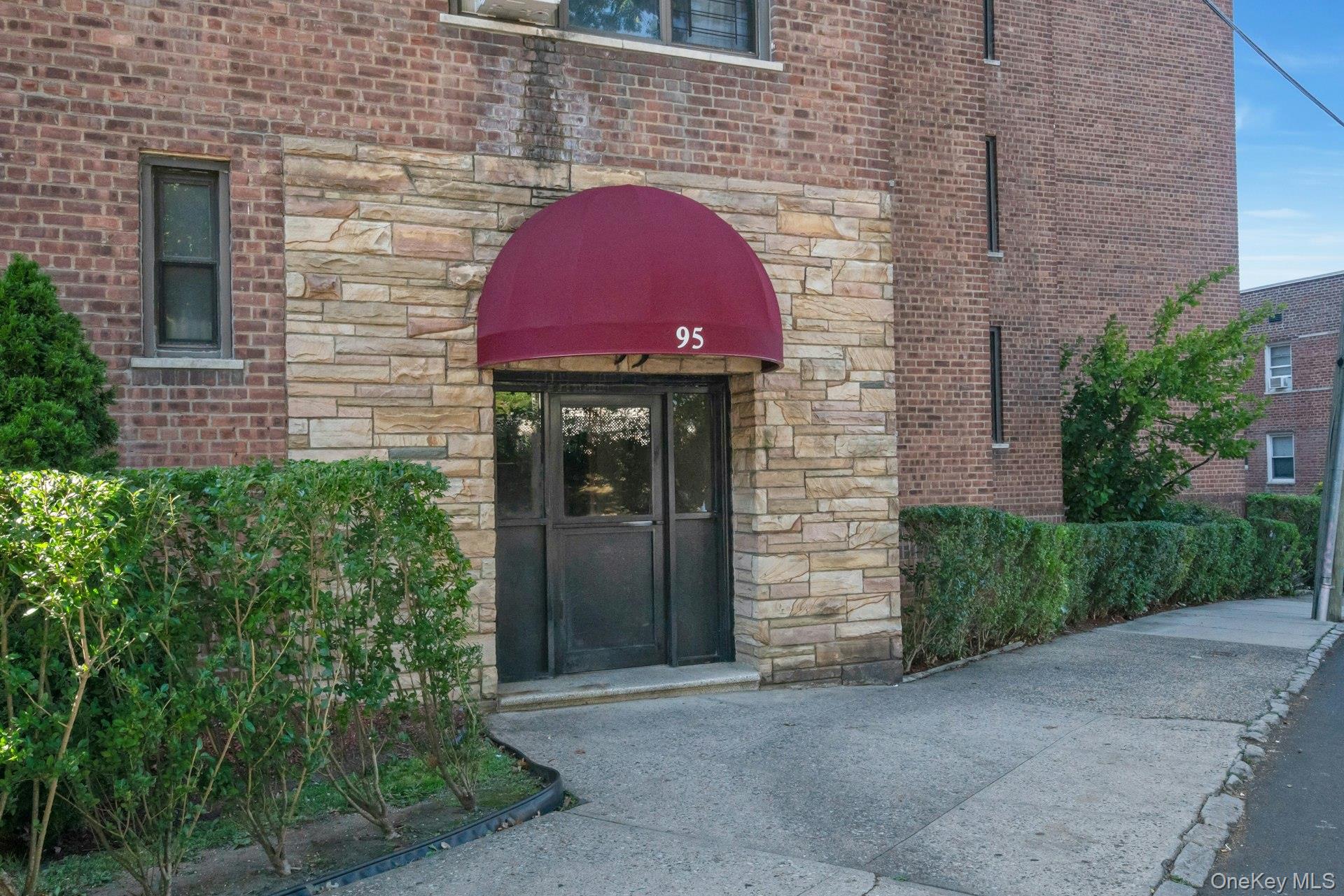 95 Sedgwick Avenue 1G Property Photo 1