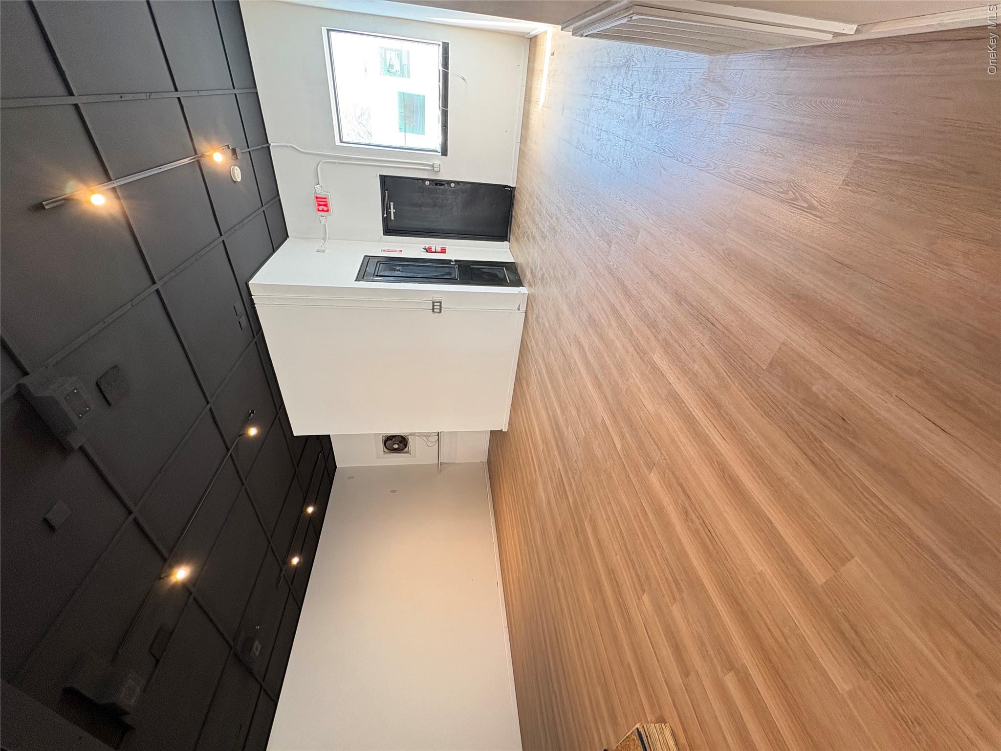 42-44 S Ocean Avenue Property Photo 5