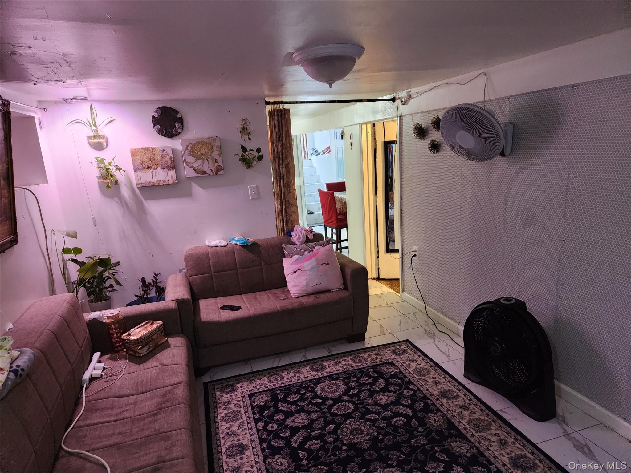 568 Drew Street Property Photo 11
