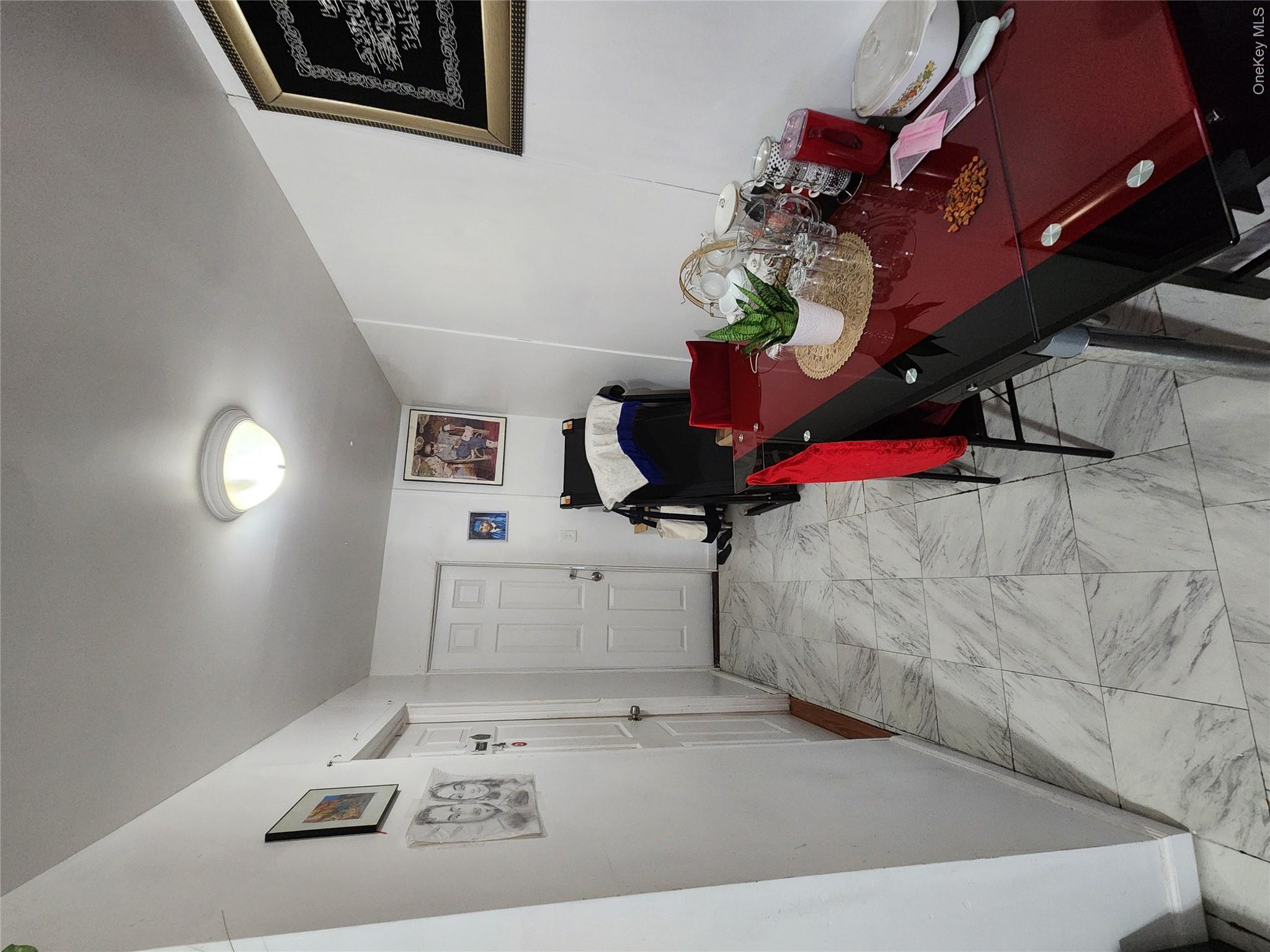 568 Drew Street Property Photo 19