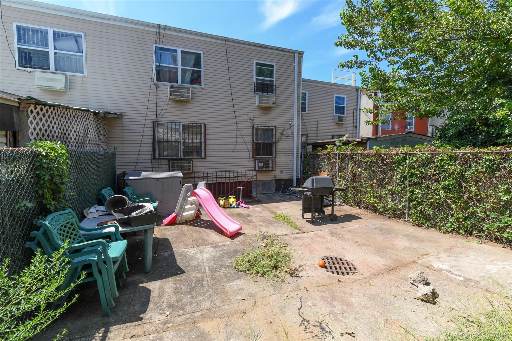 10741 Sutphin Boulevard Property Photo 5
