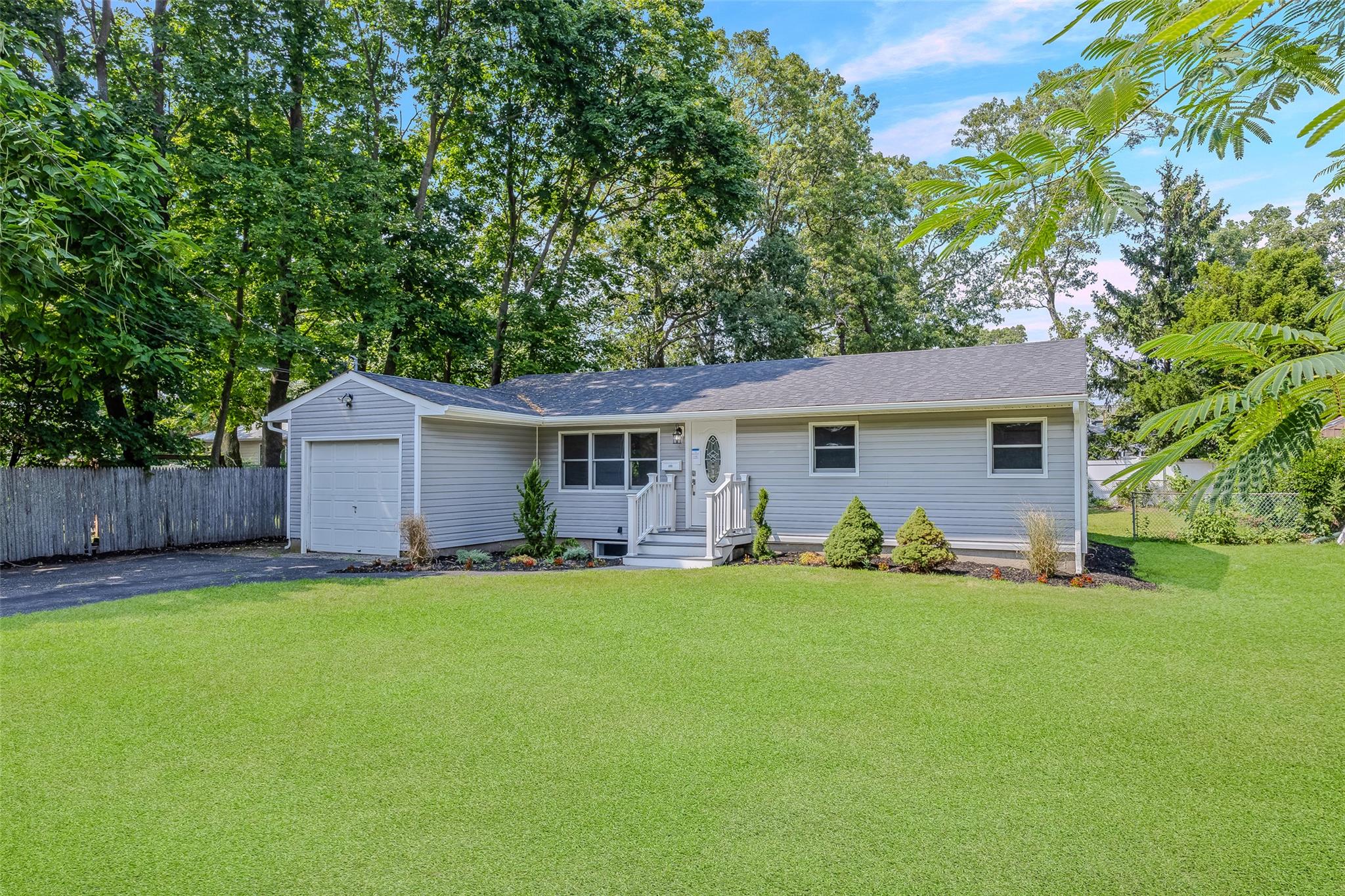 4991 Express Drive Property Photo 1