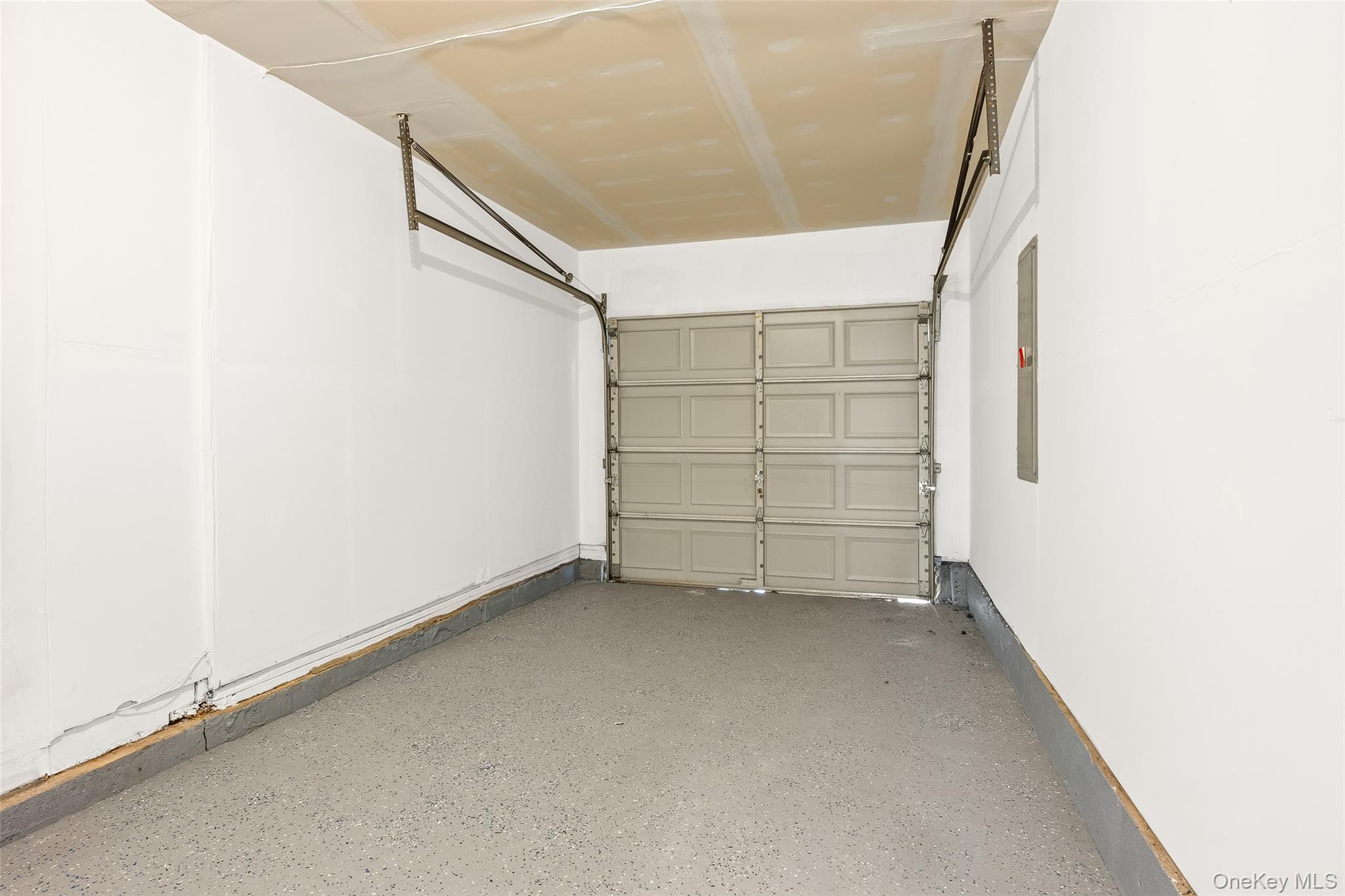 4991 Express Drive Property Photo 18