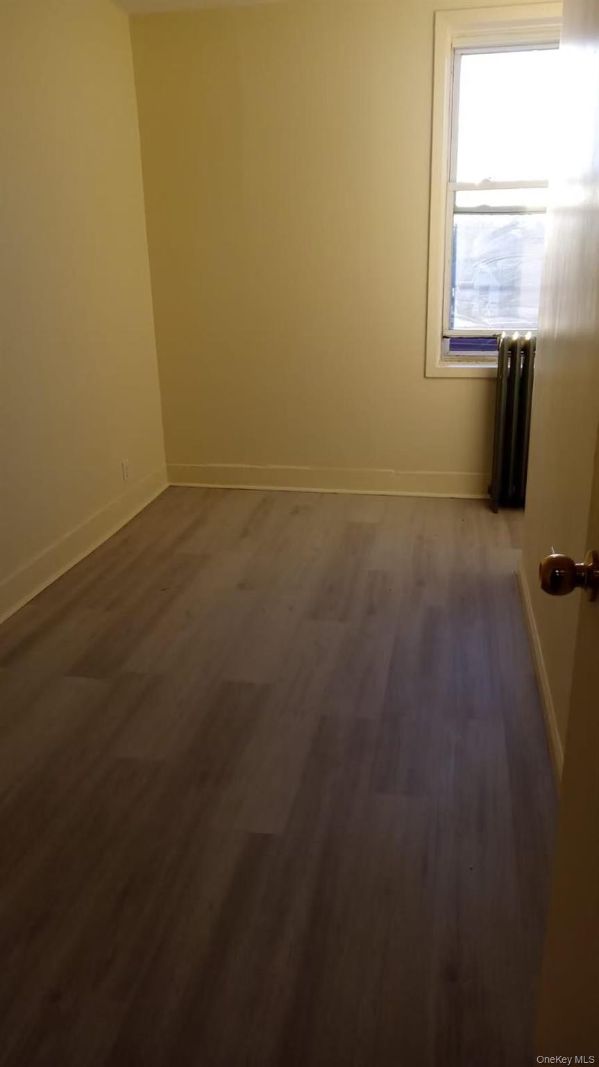 1831 College Point Boulevard Property Photo 8