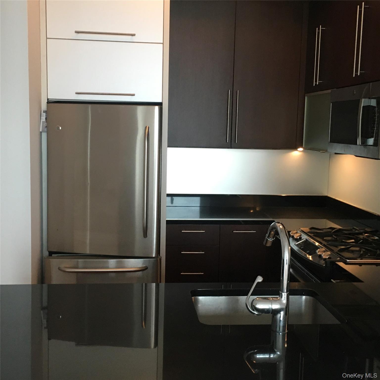 100 Jay Street 28b Property Photo 16