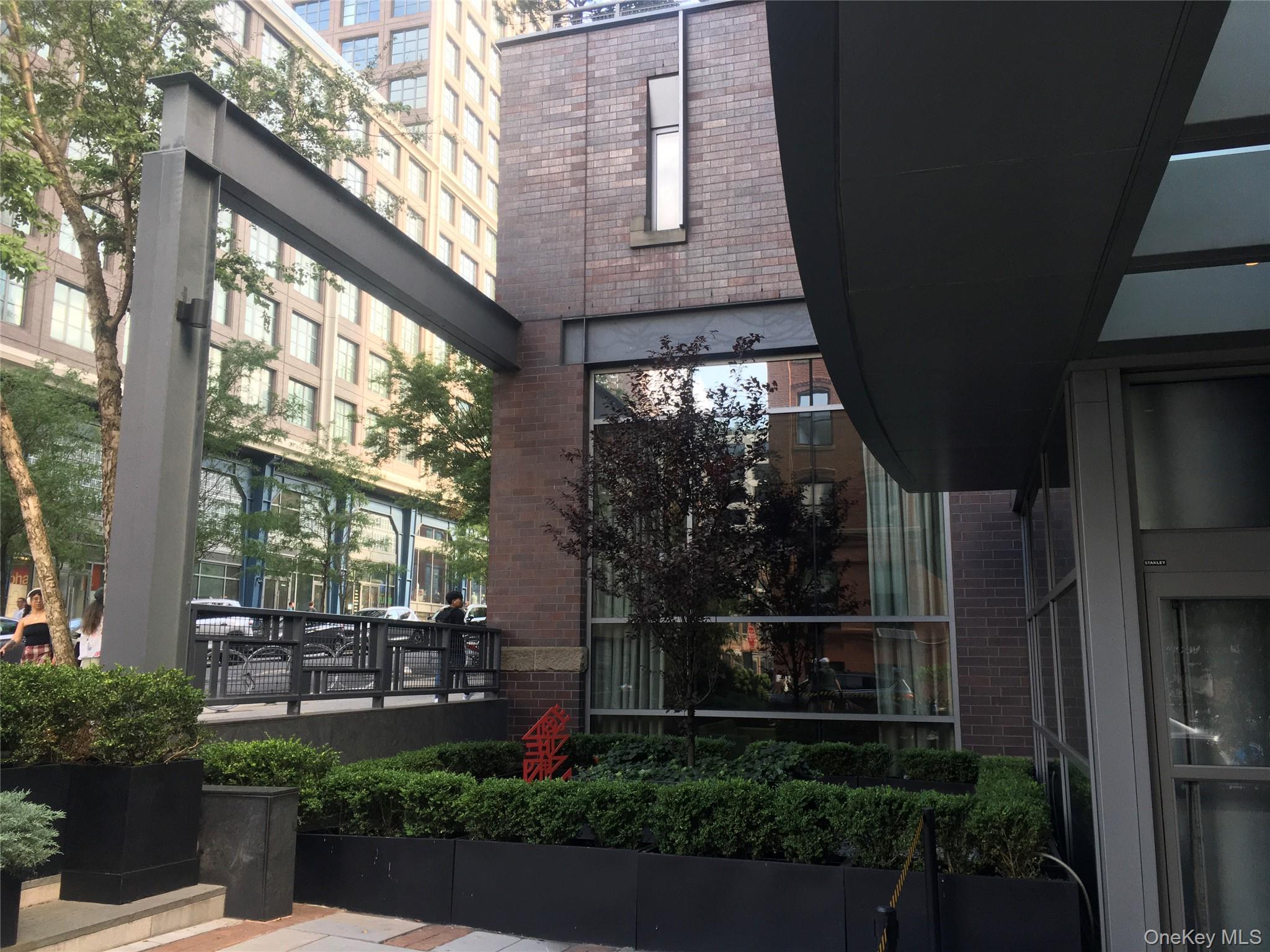 100 Jay Street 28b Property Photo 47