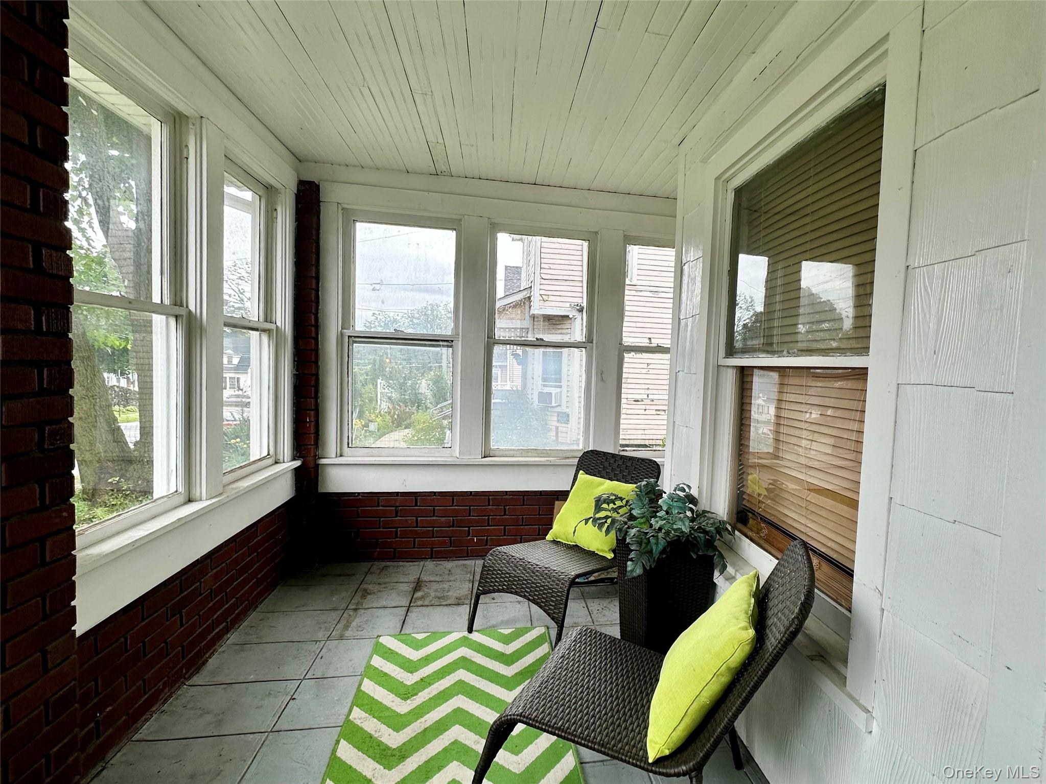 332 South Street Property Photo 6