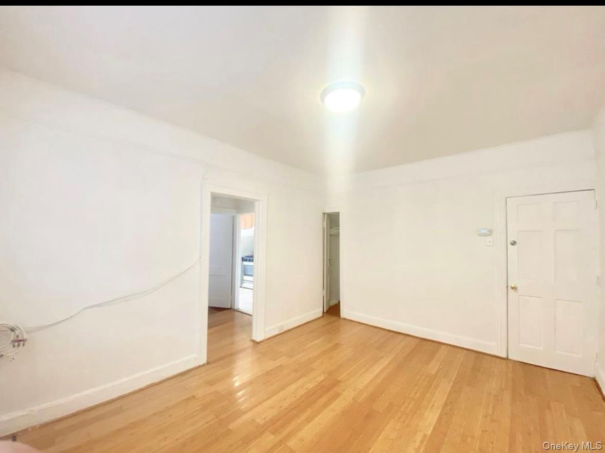 5024 39th Place Property Photo 4