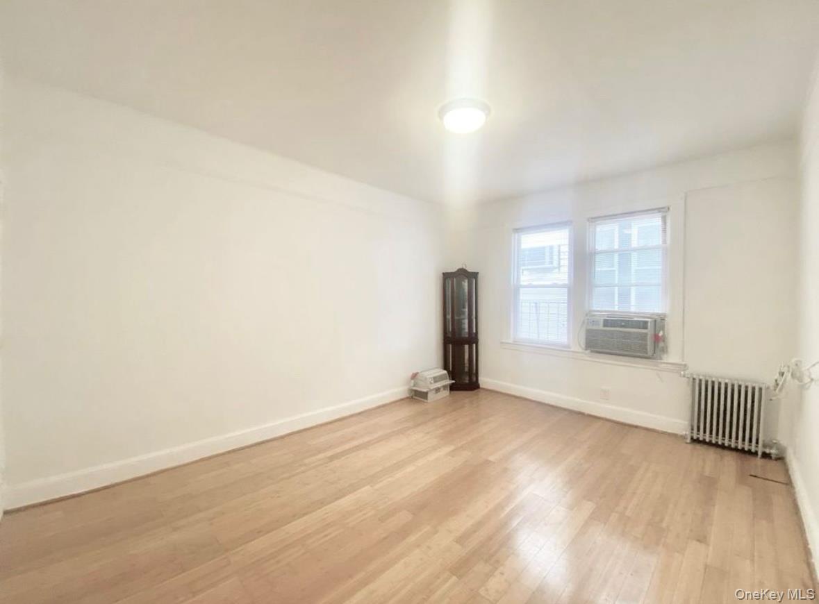 5024 39th Place Property Photo 5