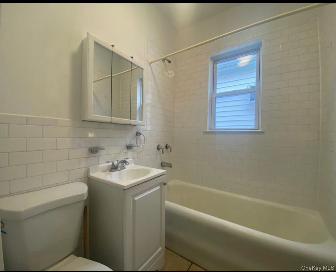 5024 39th Place Property Photo 14