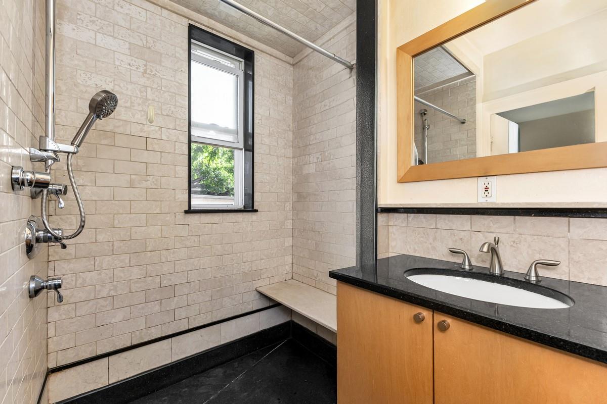 825 E 230th Street Property Photo 4