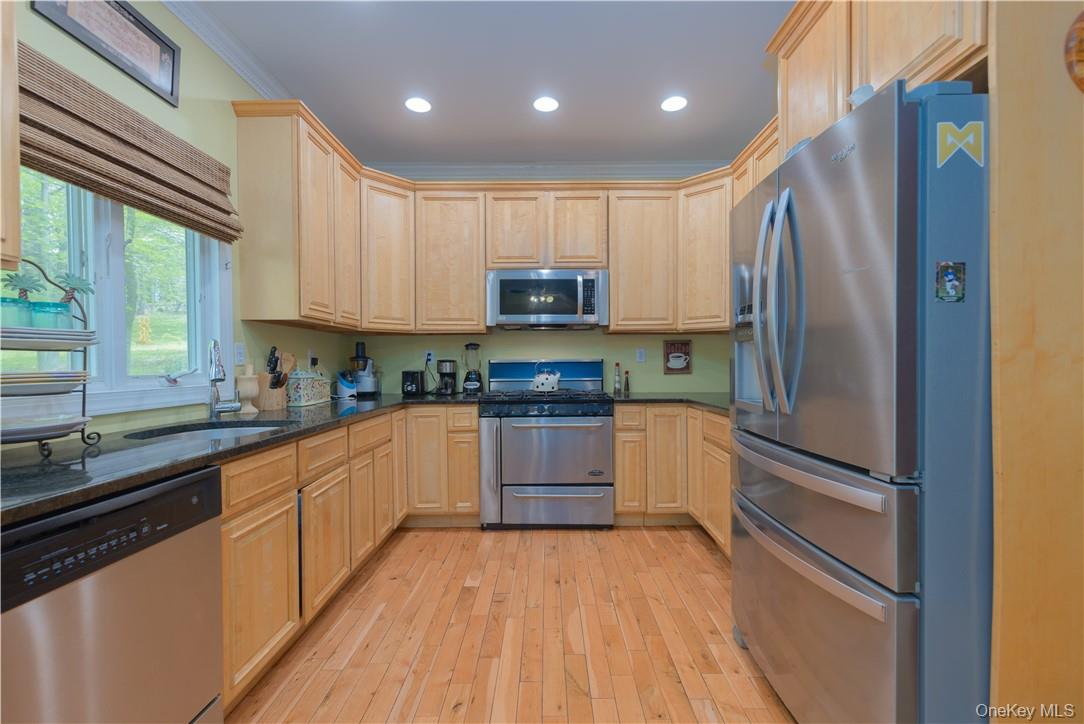 5 Park Avenue Property Photo 10