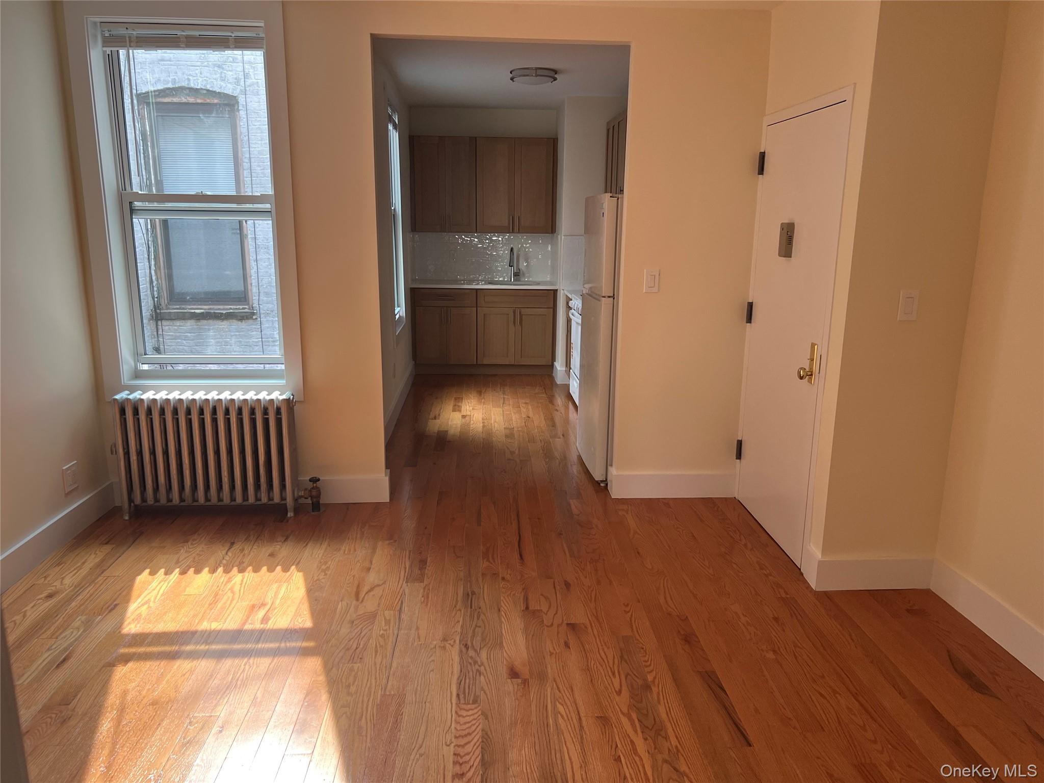 30-20 43rd Street Property Photo 10