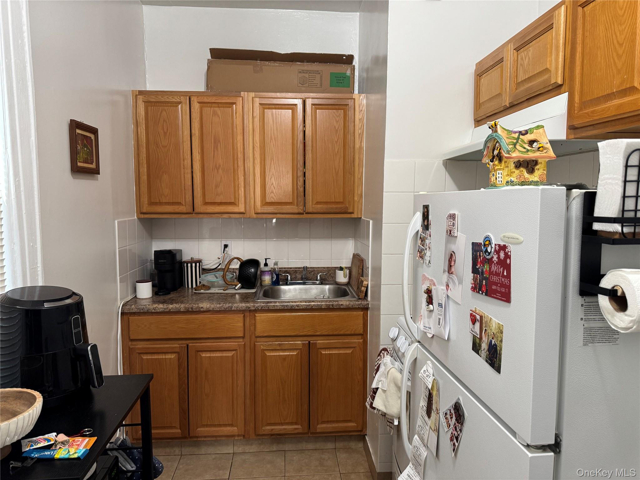 30-20 43rd Street Property Photo 23