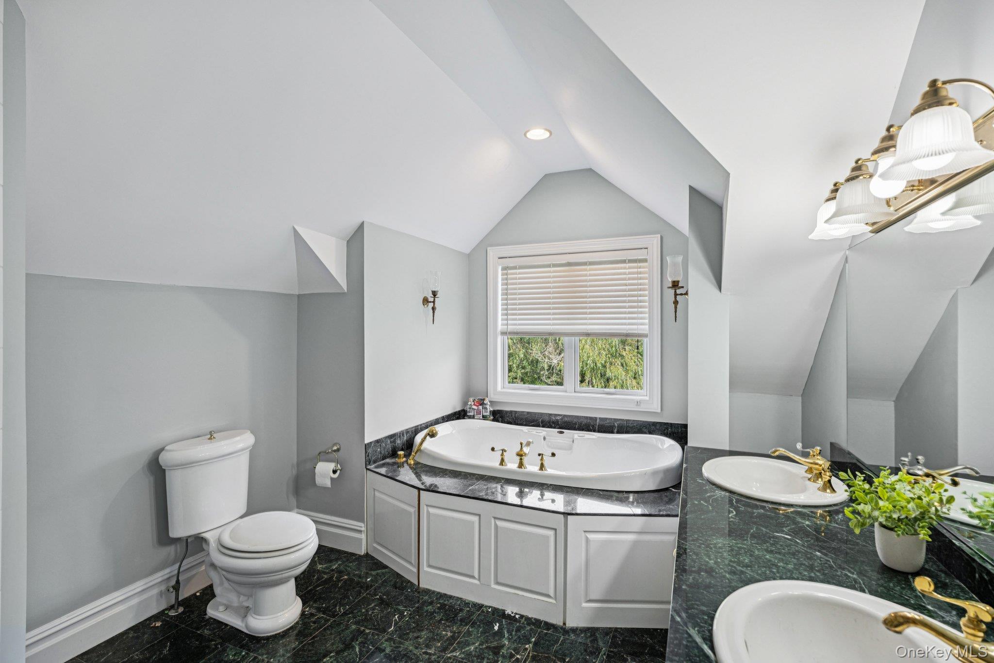 12 Laila Lane Property Photo 31