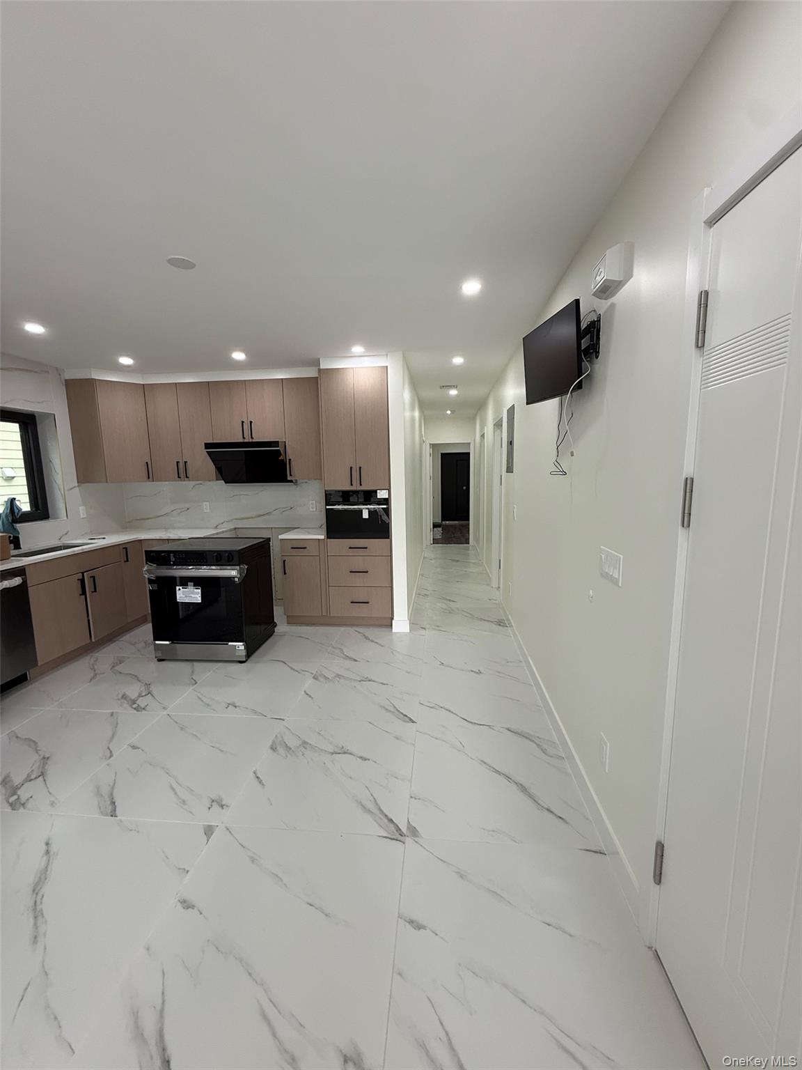 46-40 Kissena Boulevard Property Photo 3