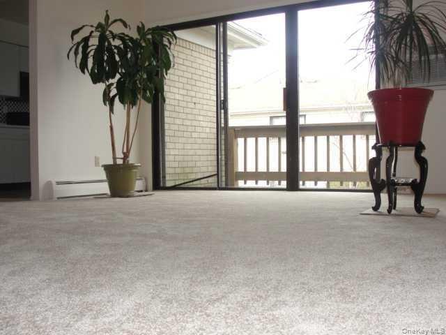 220 Sneden Place 220 Property Photo 12