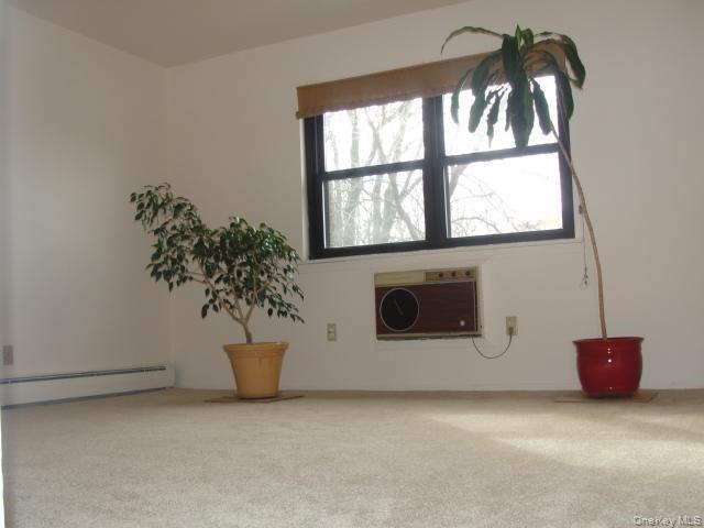 220 Sneden Place 220 Property Photo 15