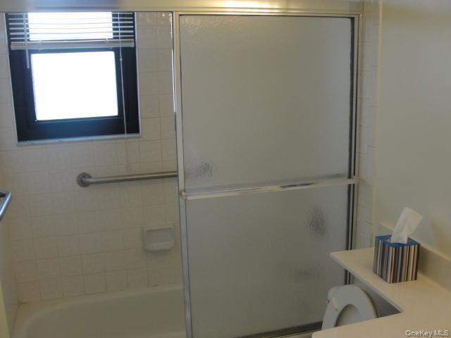 220 Sneden Place 220 Property Photo 31